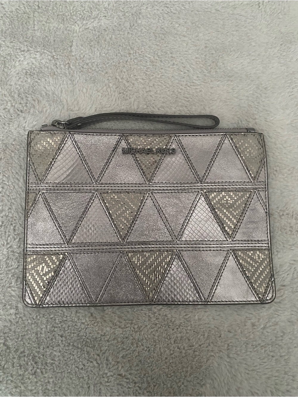 Michael Kors Metallic Silver Triangular Pattern Leather Wristlet Clutch